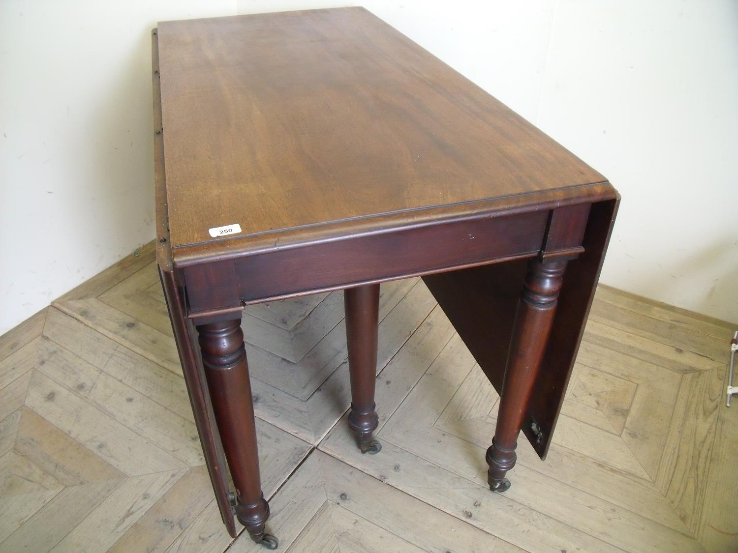 victorian gateleg table