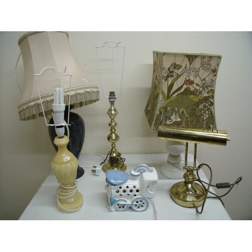52 - Collection of various assorted lamps including brass desk lamp, table lamp, onyx lamp etc