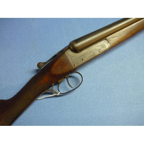 474 - A. Ilsley 12 bore side by side shotgun with 28 inch barrels and 14 1/2 inch straight through stock, ... 