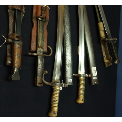 279 - Group of five various assorted bayonets including two French 19th C Chassepot style bayonets, a Amer... 