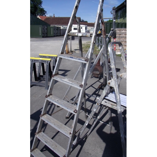 121 - Set of aluminium folding stepladders