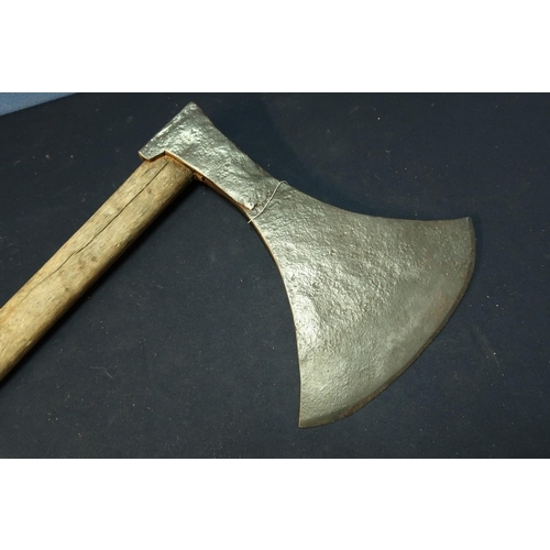 208 - Medieval style large heavy headed Headsman's style executioners axe with short wooden shaft