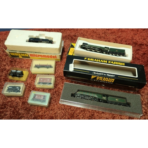 218 - Selection of boxed N gauge railway including Graham Farish and Wrenn, including Union of South Afric... 