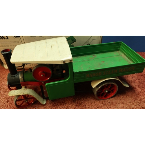 94 - Boxed Mamod steam wagon S.W.1