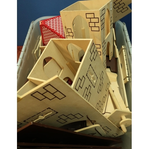 215 - Box containing a quantity of various large scale wooden castle forts, catapults etc interlocking bui... 