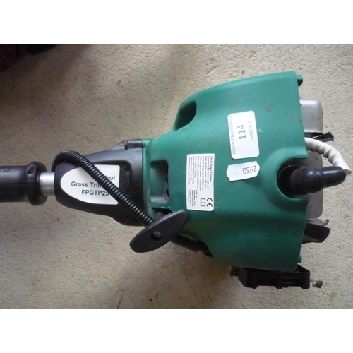 114 - B&Q petrol grass strimmer