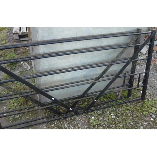 208 - Pair of cast metal garden gates