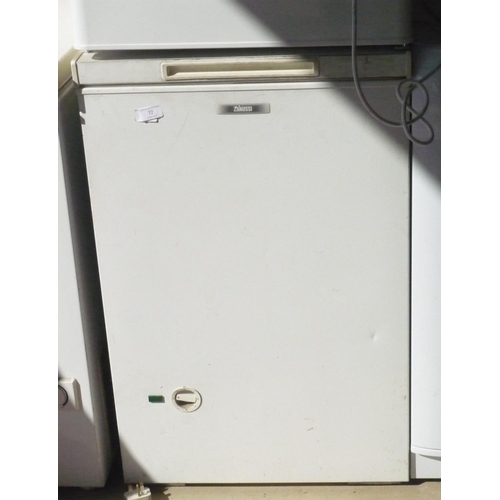 72 - Newsy chest fridge freezer