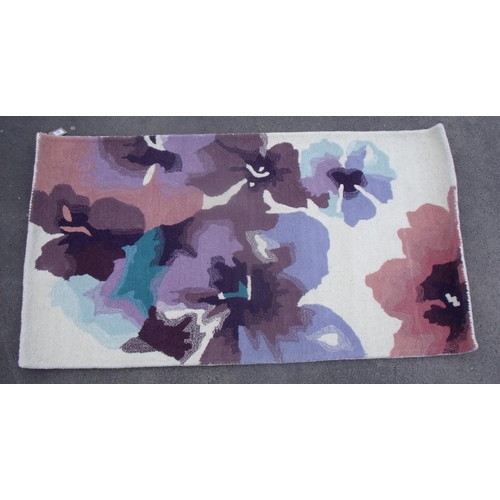 228 - Modern Indian abstract wool rug (154cm x 82cm)