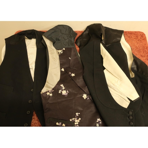 158 - Quantity of vintage gentlemans waistcoats of various designs, including silk work, oriental, evening... 