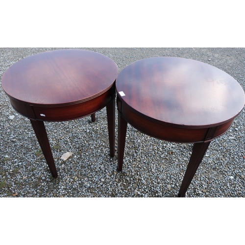 321 - Pair of mahogany circular drum style occasional tables on square tapering supports (diameter 64cm)