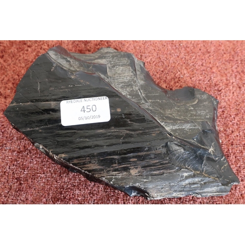 450 - Large piece of un-worked Whitby Jet (approx 20cm x 13cm x 3.5cm, total weight 386g)