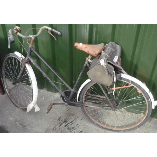 119 - Vintage ladies bicycle with saddlebag