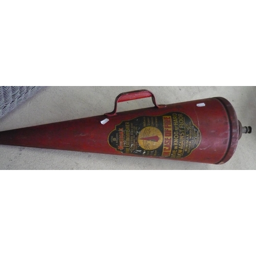 63 - Minimax vintage fire extinguisher