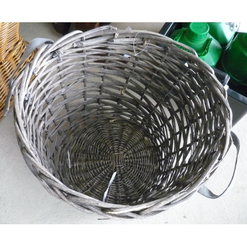 66 - Wicker basket with leather handles