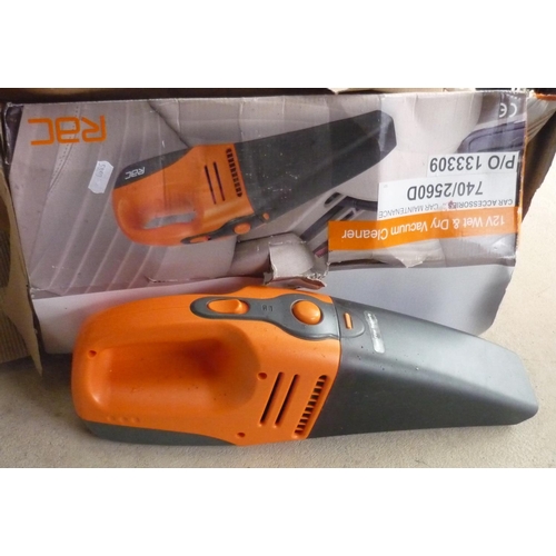76 - 12v wet and dry vacuum cleaner (RAC)