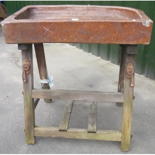 173 - Large salt glazed shallow sink on a wooden trellis