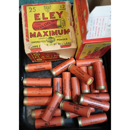 712 - Box of Eley Maximum 12 bore 1 1/4 ounce 4 shot heavy load cartridges (25), an Eley Alphamax heavy lo... 