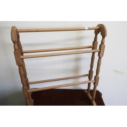 124 - Beech towel rail on turned supports