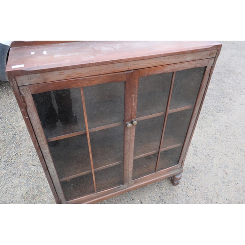 276 - Early to mid 20th C oak bookcase enclosed by two glazed doors (width 91cm)