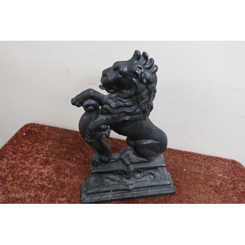 293 - Heavy cast metal lion doorstop (height 39cm)