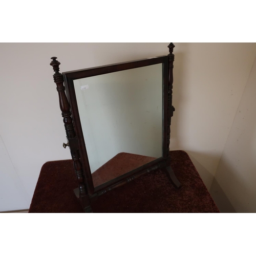 321 - 19th C mahogany free standing dressing table mirror on turned supports (45cm x 64cm)