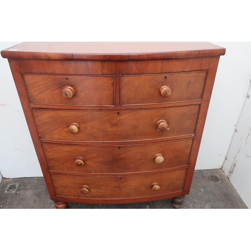 440 - Victorian mahogany bow front chest of two short above two long drawers (105cm x 48cm x 126cm)