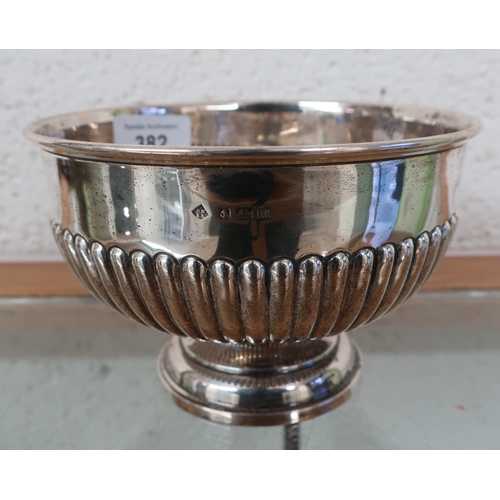 382 - Birmingham 1911 silver hallmarked rose bowl (diameter 14.5cm, height 9.5cm)