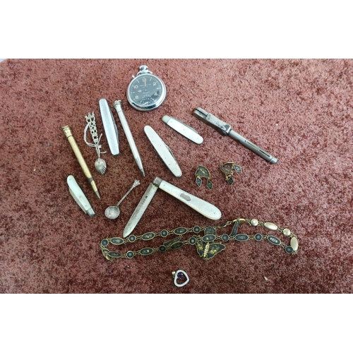61 - Three silver folding fruit knives with Mother of Pearl handles, propelling pencils and other items i... 
