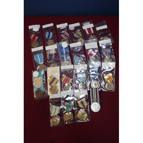 15 - Collection of 22 various USA medals including Nato Non Article 5 medal, various campaign medals incl... 