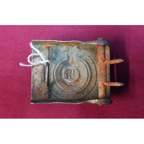 47 - German WWII belt buckle with eagle above Swastika