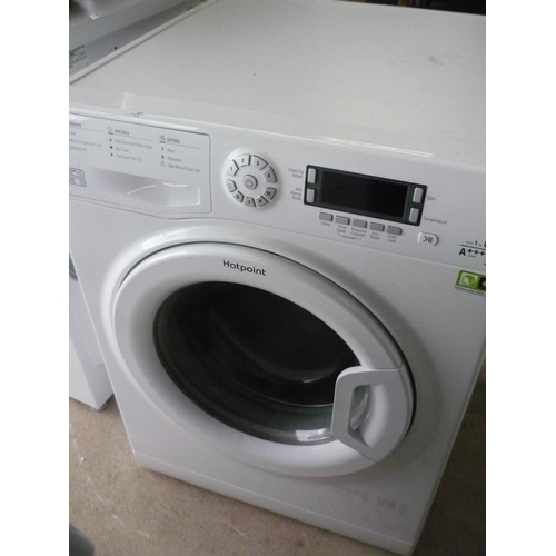 40 - Hotpoint 8KG automatic washing machine