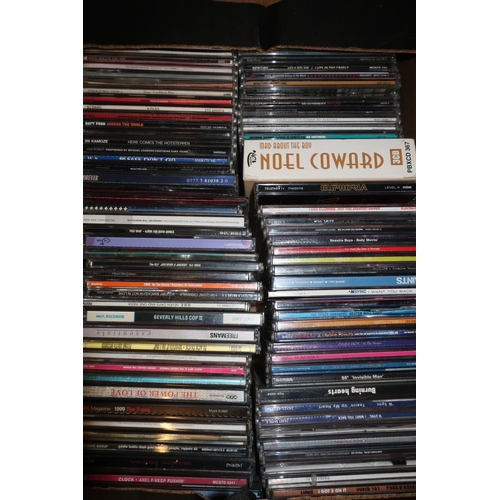 495 - Selection of musical CD's in one box