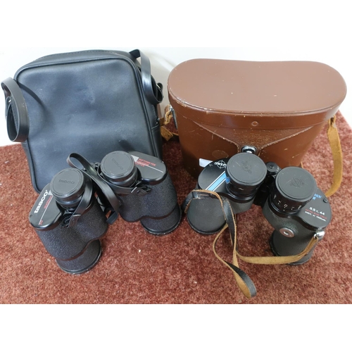 67 - Leather cased pair of Swift 8.5x44 Audubon MK II binoculars, and a pair of Tasco binoculars (2)