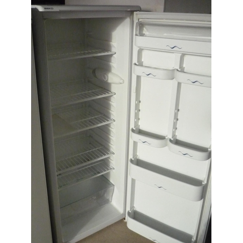 60 - Beko fridge
