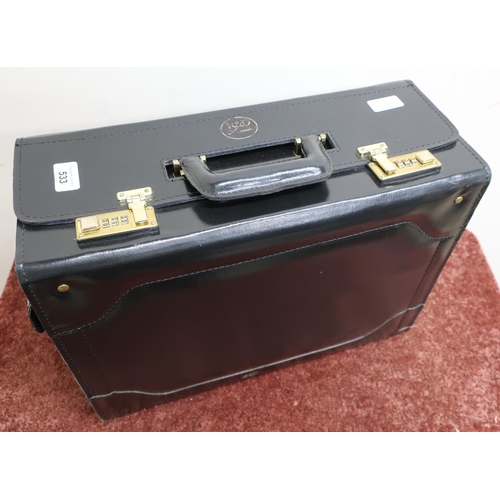 533 - Leather pilots flight type case with combination lock