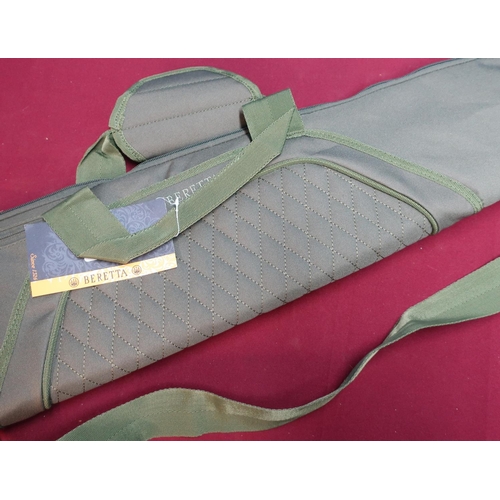 410 - As new ex-shop stock Beretta padded gun slip with carry sling