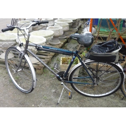 144 - Falcon Explorer 21 road bike