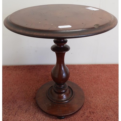 107 - 19th C miniature mahogany circular top occasional table on turned column and circular base (31 cm hi... 