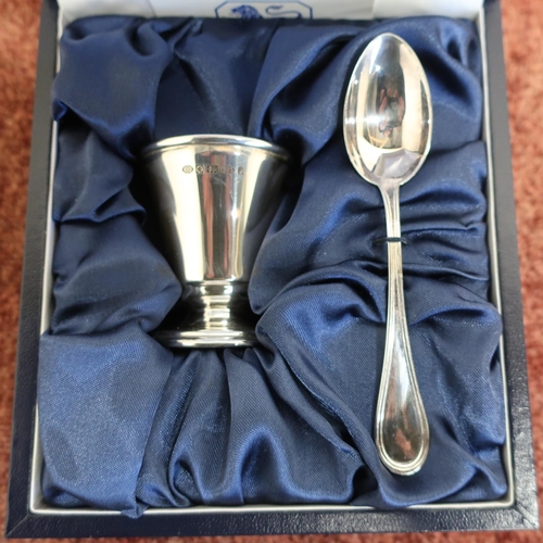 37 - Modern cased Birmingham silver hallmarked egg cup and tea spoon