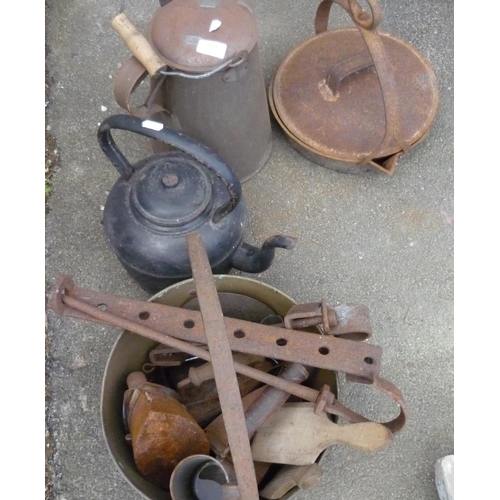 173 - Collection of kitchenalia including kettles, pans, irons, jam pot and butter pat