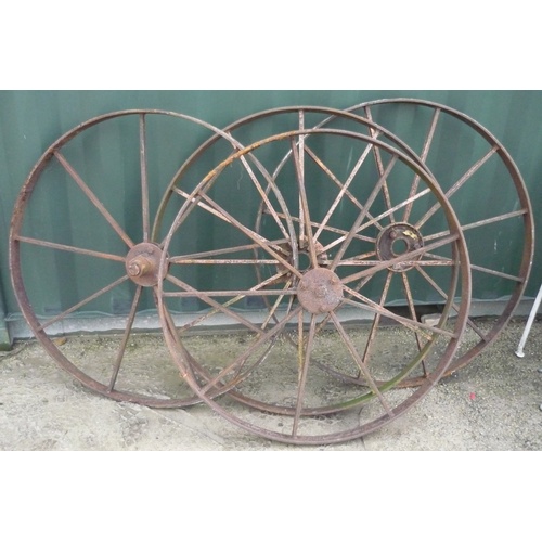 206 - 4 metal spoked wagon wheels
