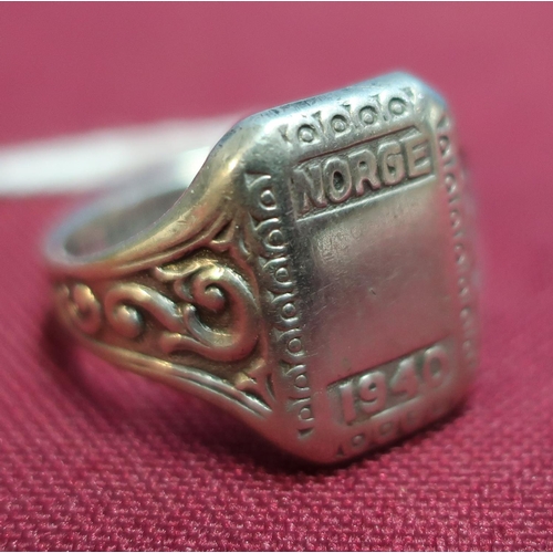 130 - German silver (830) Honour ring, marked Norge 1940