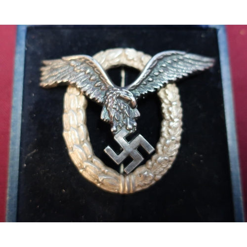 168 - A cased Luftwaffen-flugzeugfuhcer abzeichem breast badge with pin fasten, the reverse stamped rs & s