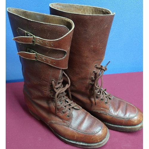 26 - Pair of c.WWII tan leather paratrooper type boots