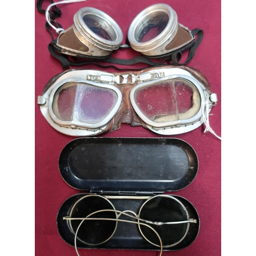 182 - Pair of c.WWII dispatch riders goggles, cased pair of military issue spectacles with coloured lenses... 