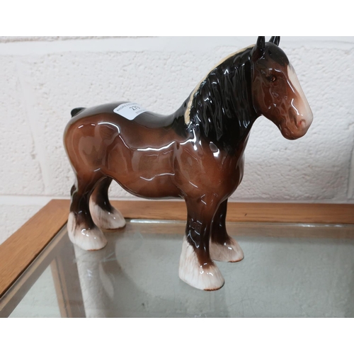 60 - Beswick Clydesdale type horse