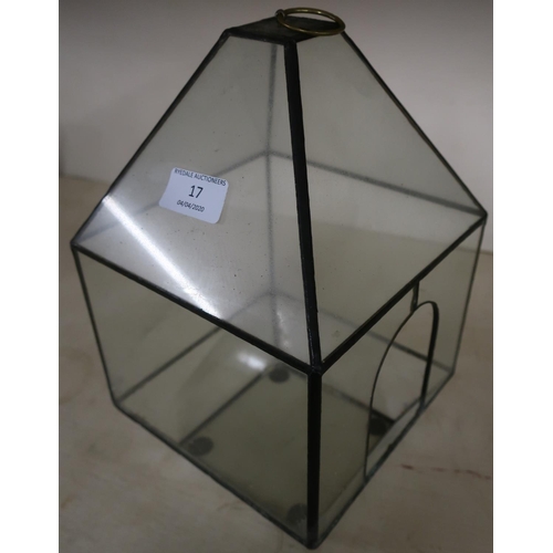 17 - Glazed terrarium (height 30cm)