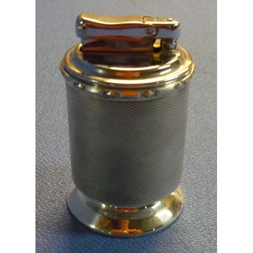 48 - London 1963 silver hallmarked gas table lighter with colibri type action