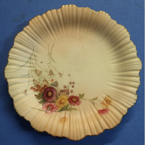 63 - Group of Royal Worcester ceramics comprising of side plate No. 1416, a clam shell dish No. 1413 and ... 